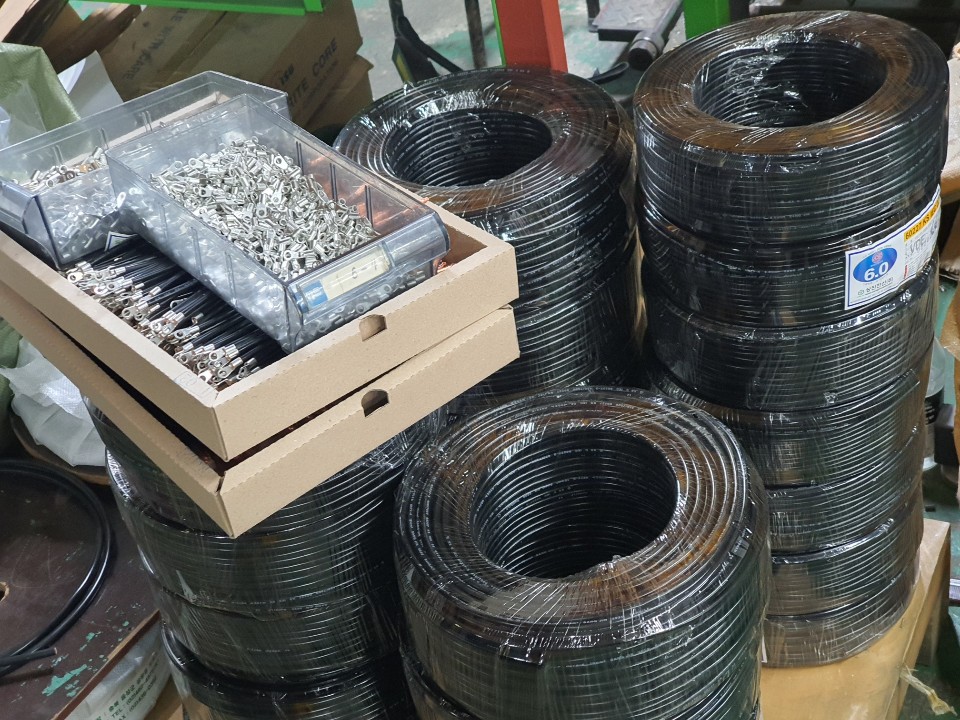 2000769928_3AJGFu0i_e9a3f361cbd51171193a758dbf879d5172d0fe02.jpg 이미지크게보기